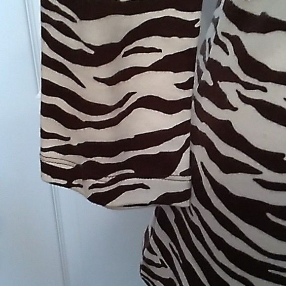 ANIMAL PRINT BOAT NECK 3/4 SLEEVE KNIT TOP SIZE P WOMENS P PETITE WOMENS P - Picture 3 of 7